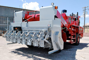 image of geffs rebuilt used chip spreader